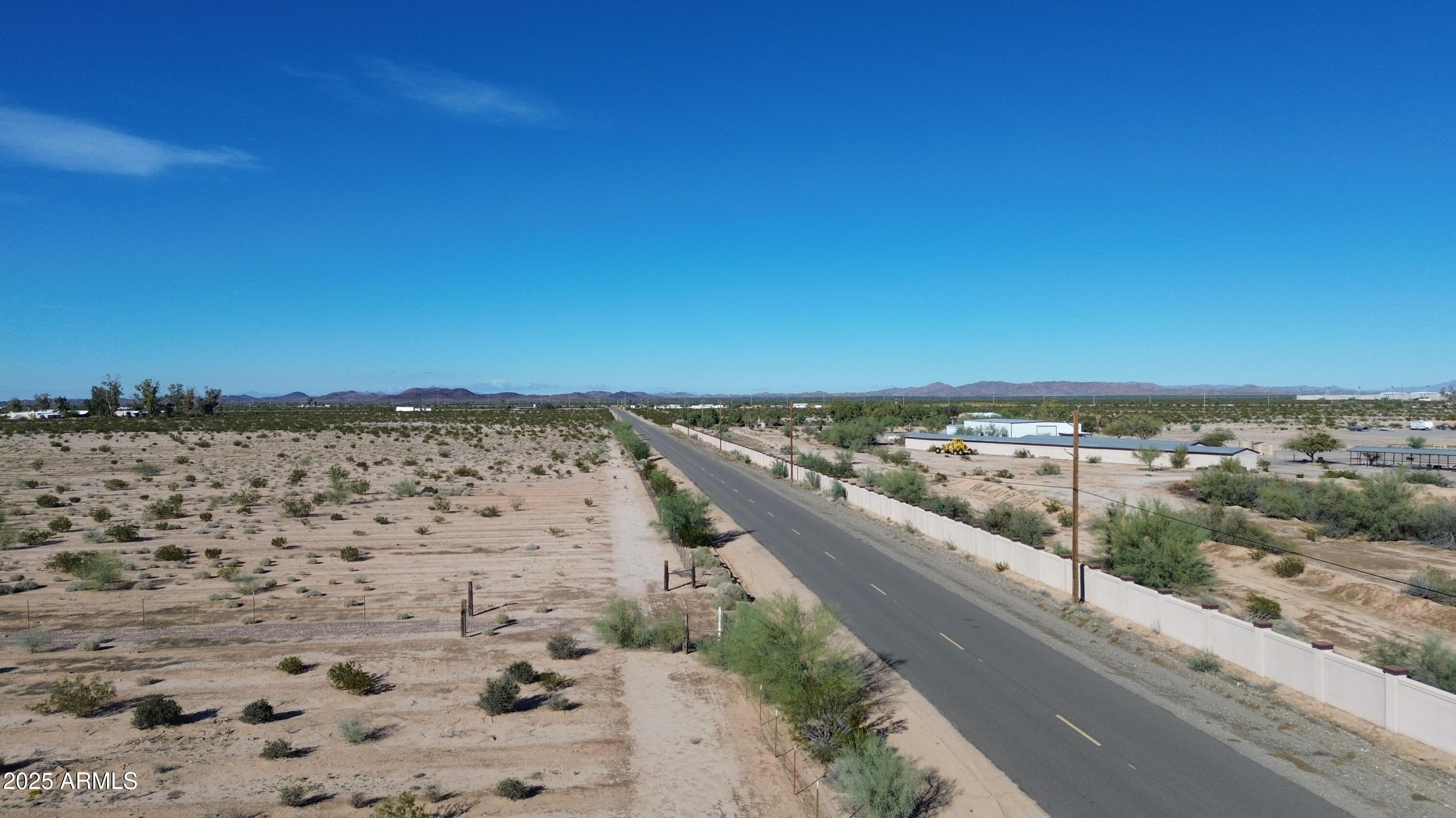42e Bouse Az 85325 Bouse, AZ 85325 - Photo 25 of 53 a view of a large body of water with a city view