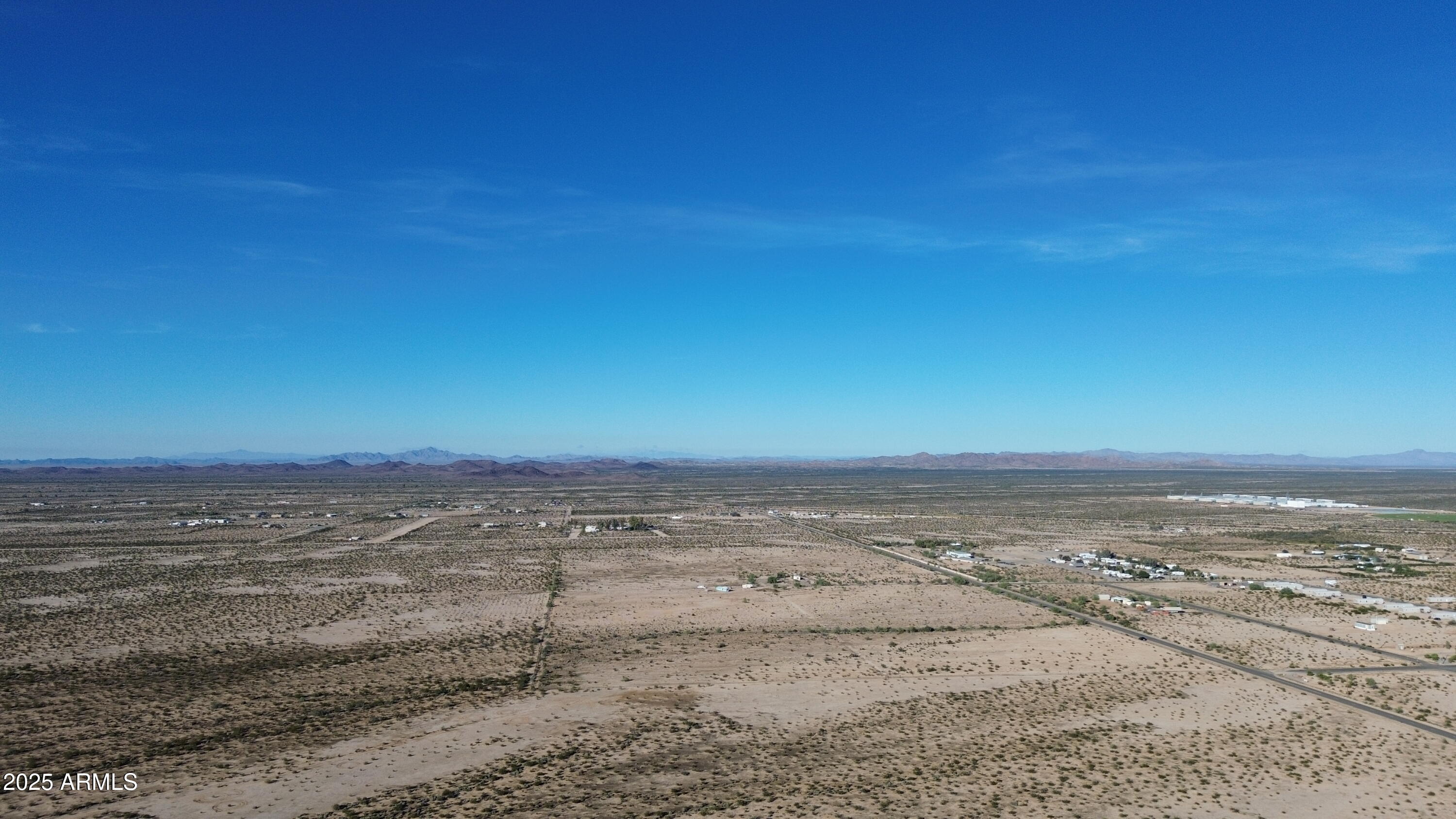 42e Bouse Az 85325 Bouse, AZ 85325 - Photo 46 of 53 a view of beach and an ocean