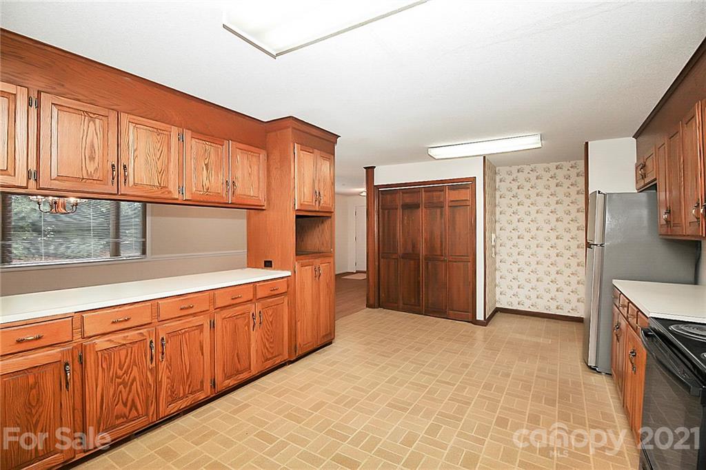 735 Burrage Road Northeast Concord, NC 28025 - Photo 7 of 33 Gallery Image 7