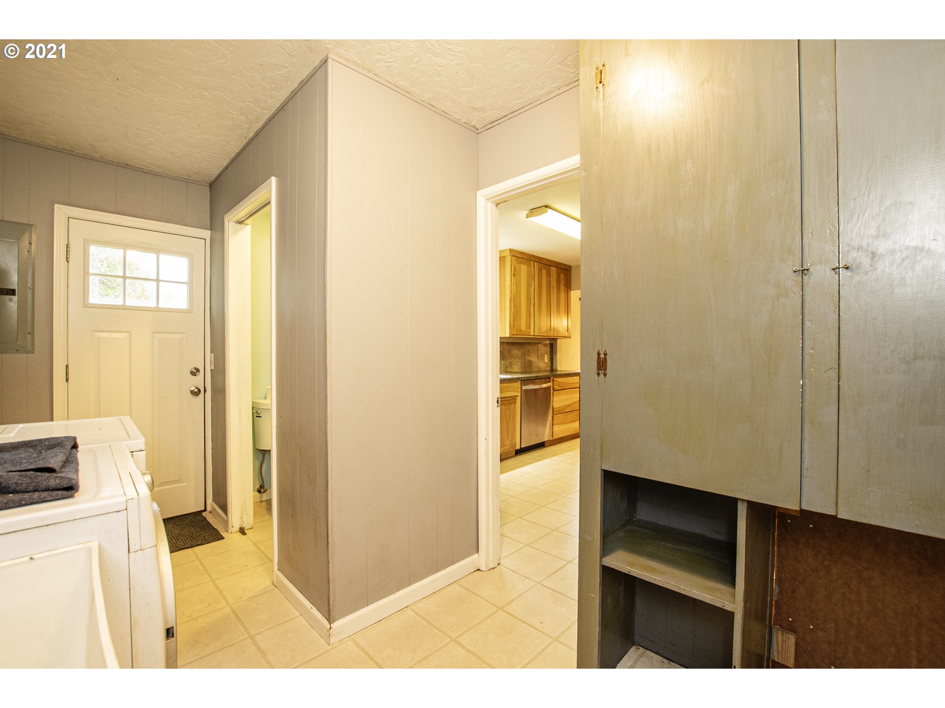 89043 Poodle Creek Road Noti, OR 97461 - Photo 13 of 32 Gallery Image 13
