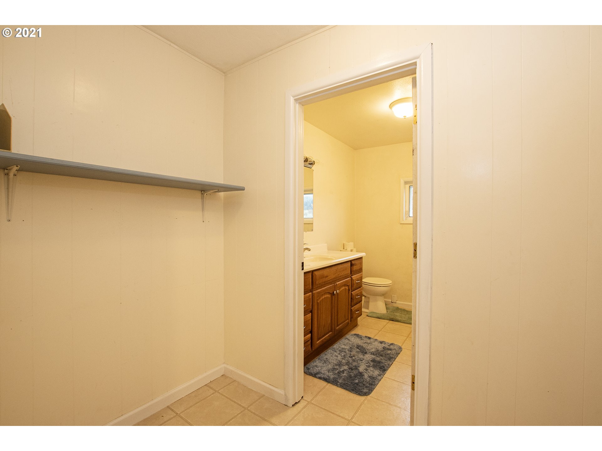 89043 Poodle Creek Road Noti, OR 97461 - Photo 17 of 32 Gallery Image 17