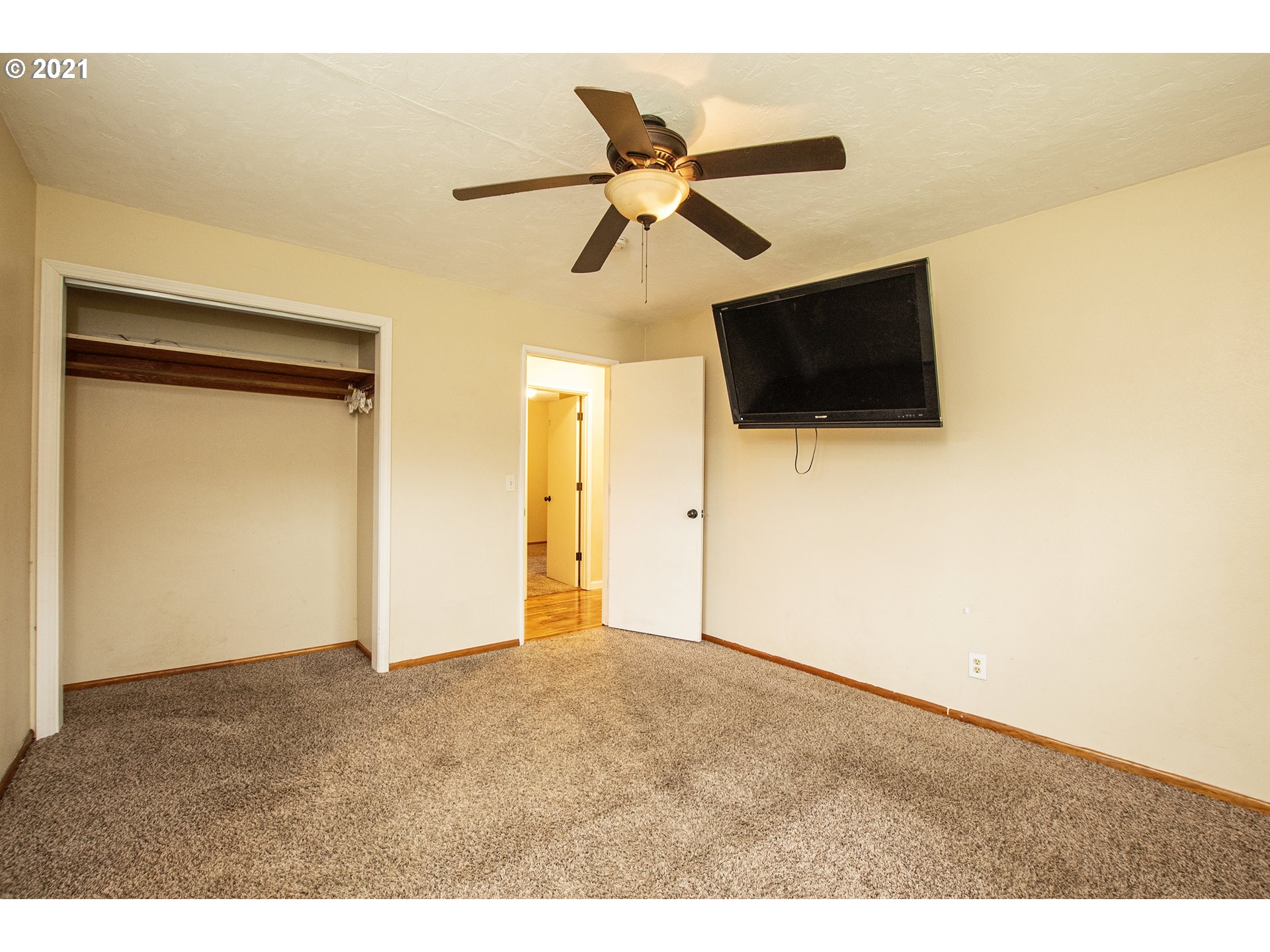 89043 Poodle Creek Road Noti, OR 97461 - Photo 20 of 32 Gallery Image 20