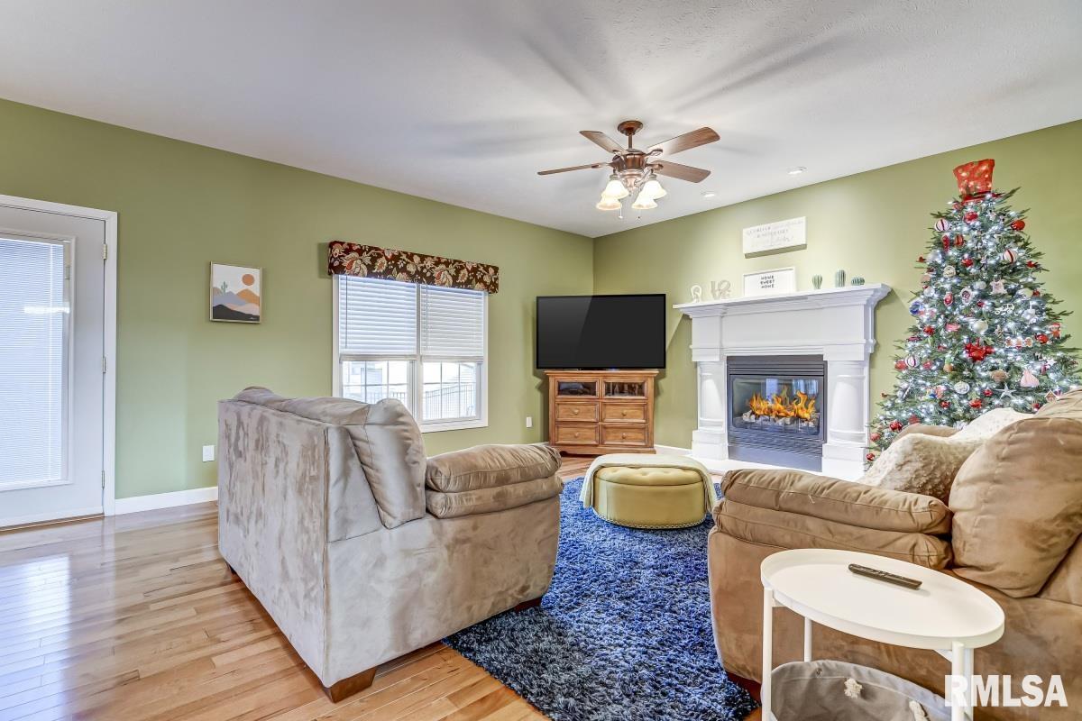 1513 Daylily Place Springfield, IL 62712 - Photo 8 of 43 Gallery Image 8