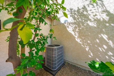 $965,000 | 1726 Las Palmas Lane, Escondido, CA 92026