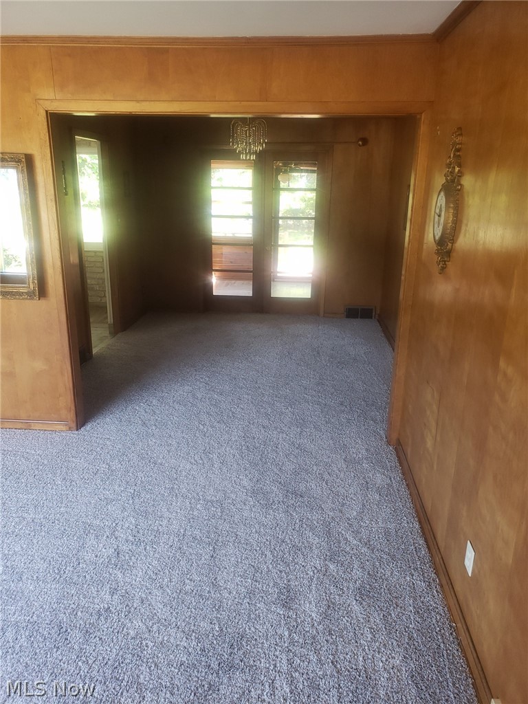 815 Chestnut Road Independence, OH 44131 - Photo 4 of 19