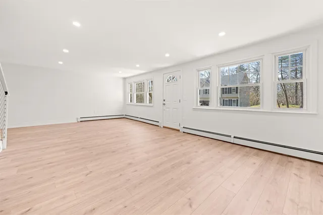 $624,900 | 3 Roux Avenue, Salem, NH 03079