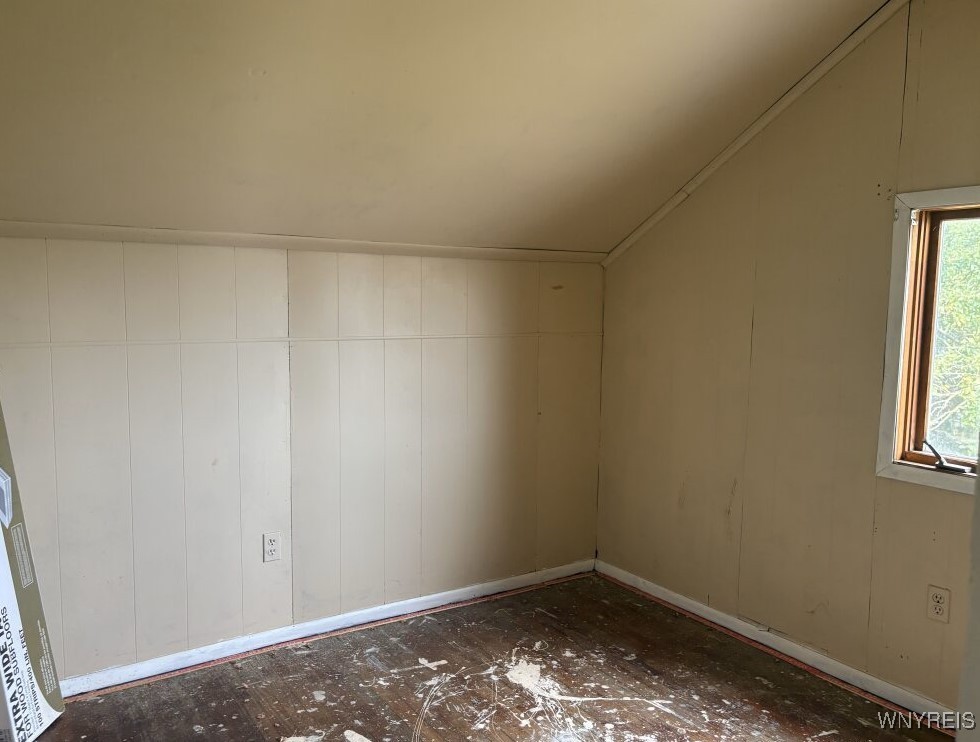 3208 Lockport Road Niagara, NY 14305 - Photo 6 of 14