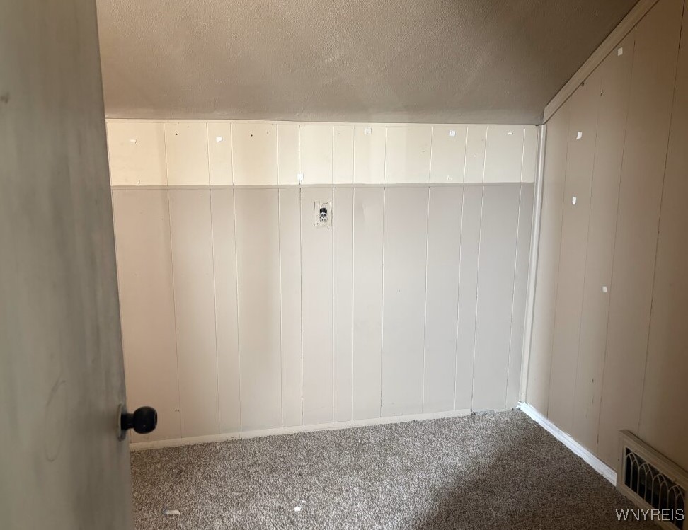 3208 Lockport Road Niagara, NY 14305 - Photo 7 of 14