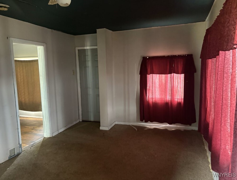 3208 Lockport Road Niagara, NY 14305 - Photo 9 of 14