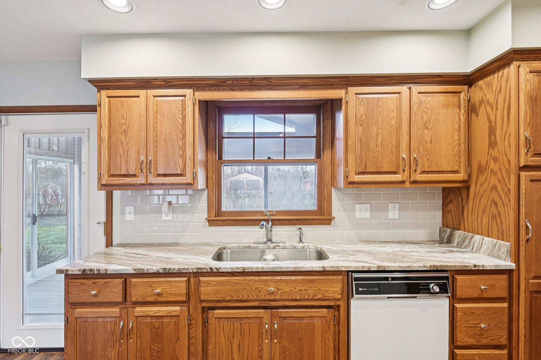 2245 South Clark Road Shelbyville, IN 46176 - Photo 16 of 57