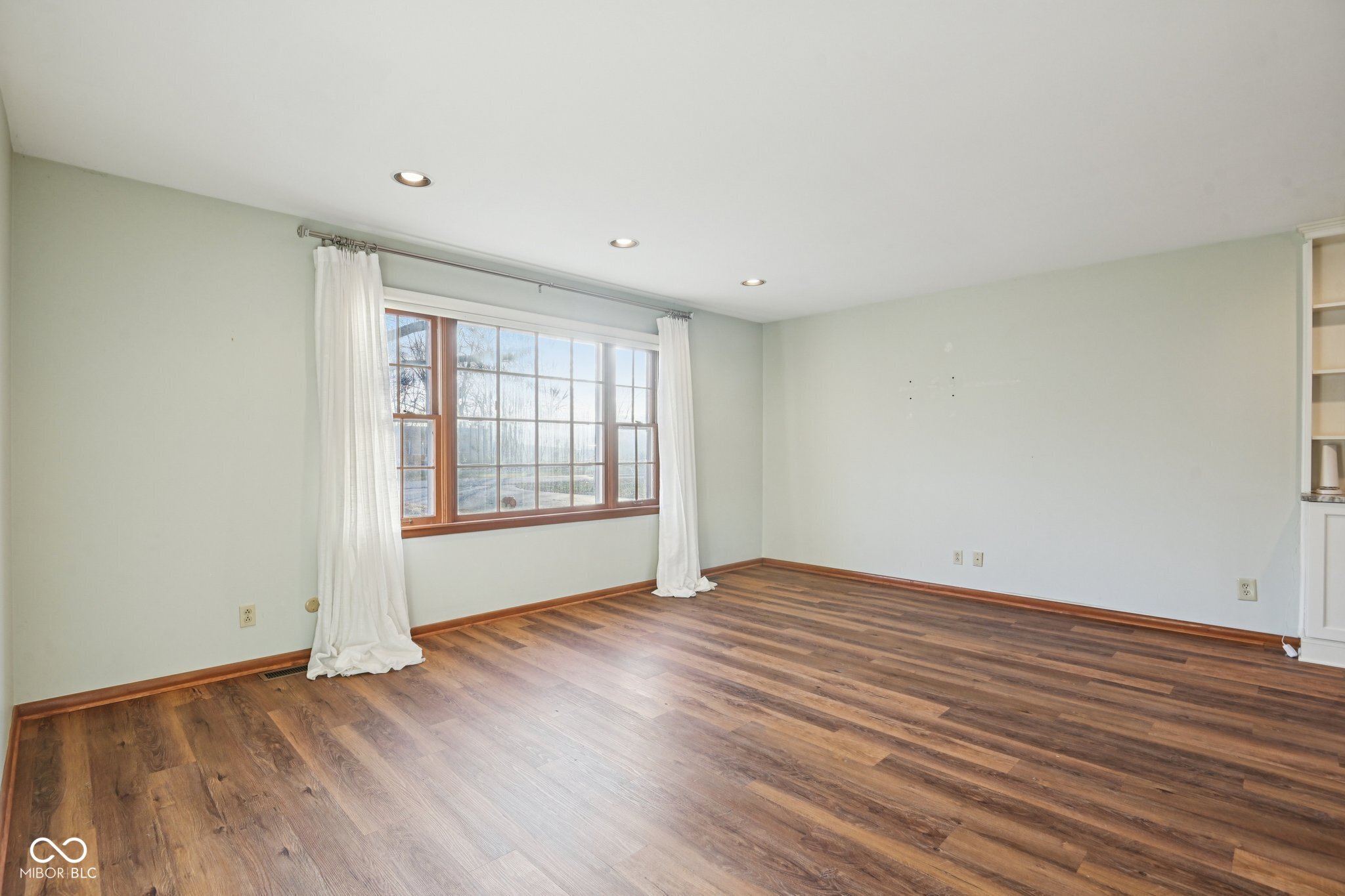 2245 South Clark Road Shelbyville, IN 46176 - Photo 7 of 57