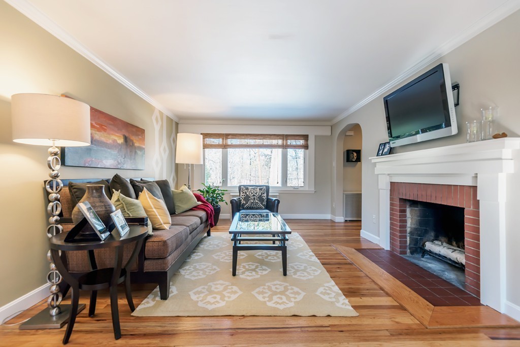 16 Cornell Road Andover, MA 01810 - Photo 10 of 25 Gallery Image 10