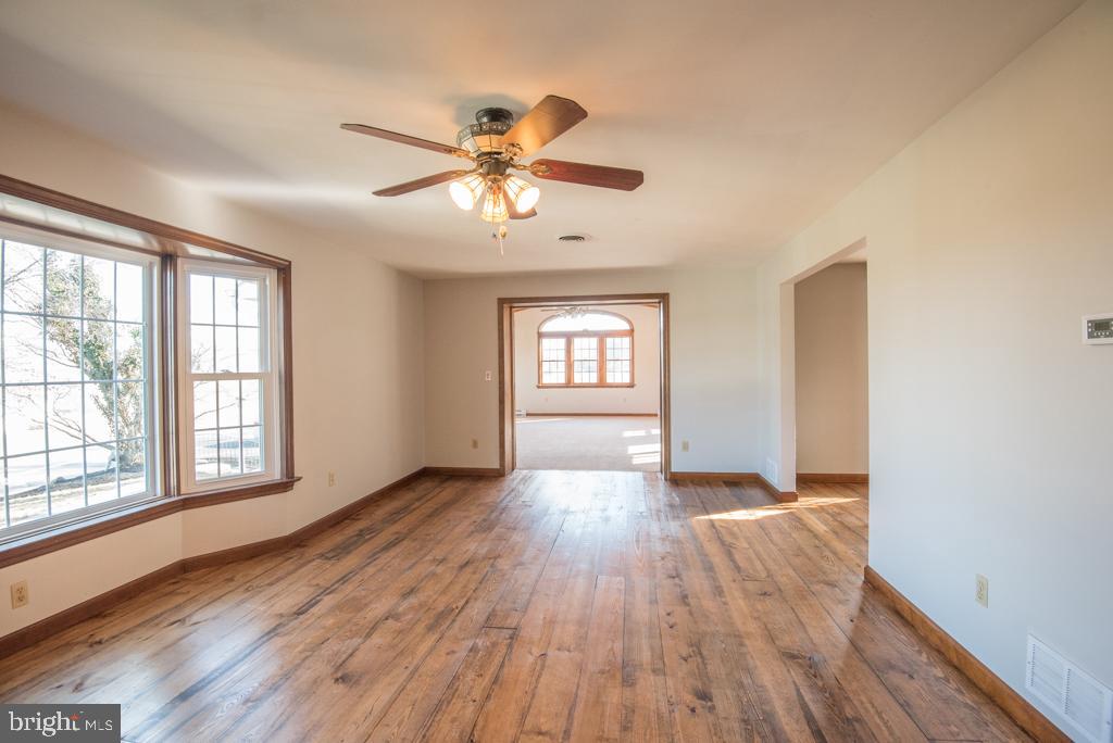 2123 Cider Press Road Manheim, PA 17545 - Photo 10 of 51