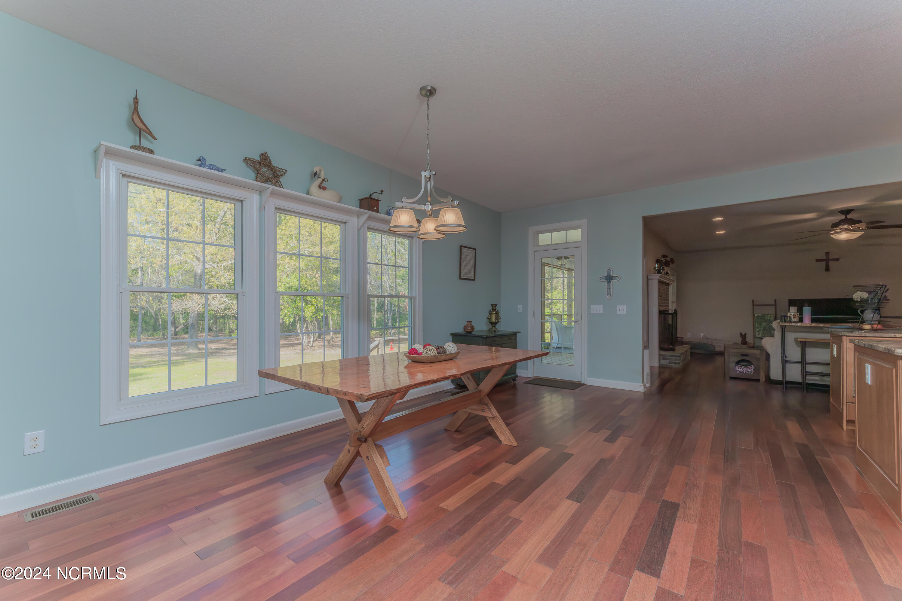 237 White Oak Bluff Road Stella, NC 28582 - Photo 48 of 110 BreakfastNook