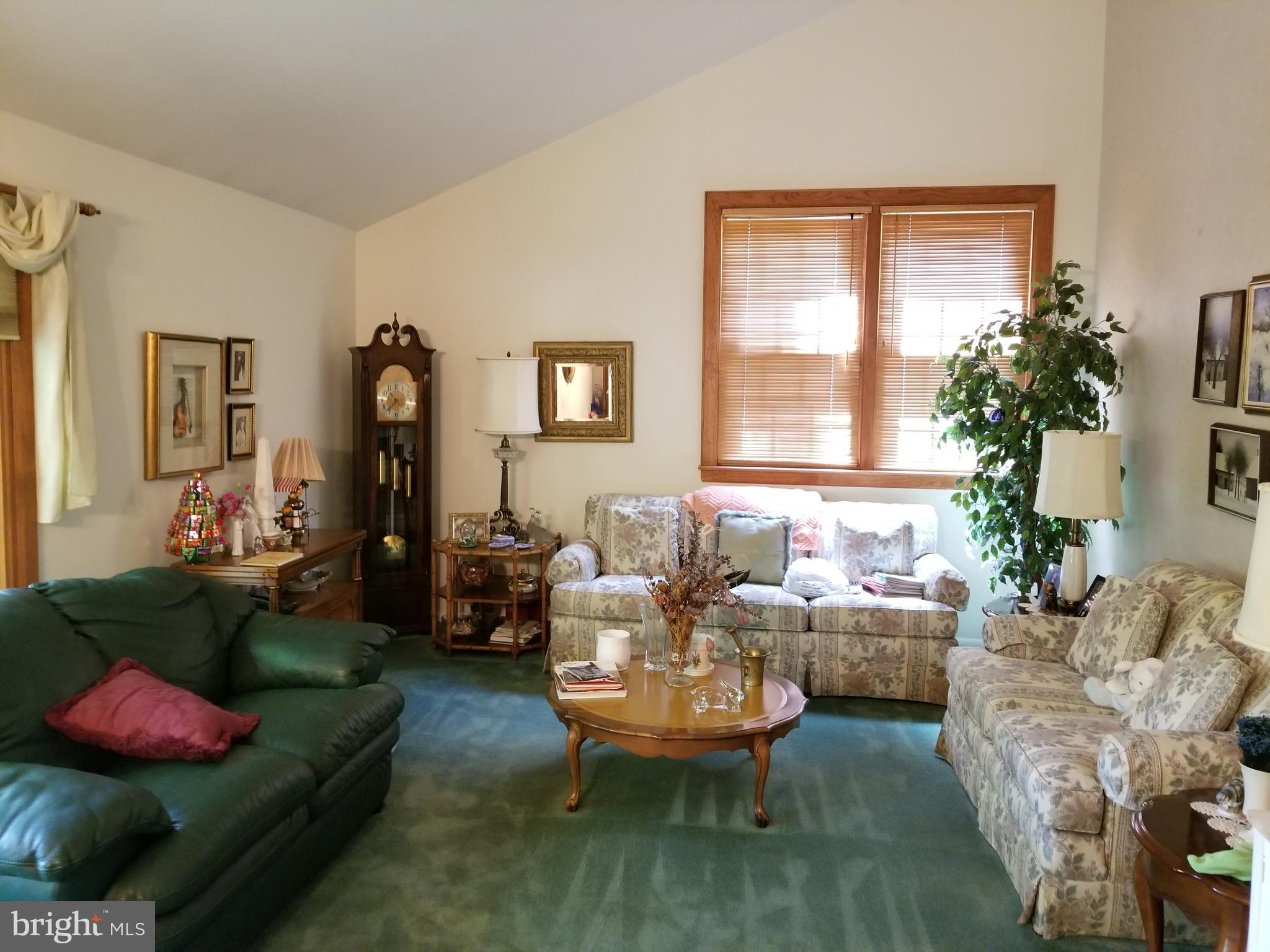 180 Windmill Road Willow Grove, PA 19090 - Photo 4 of 23 Gallery Image 4