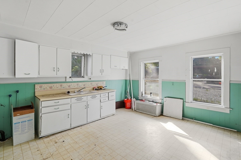 5-7 Slater Street Webster, MA 01570 - Photo 30 of 42