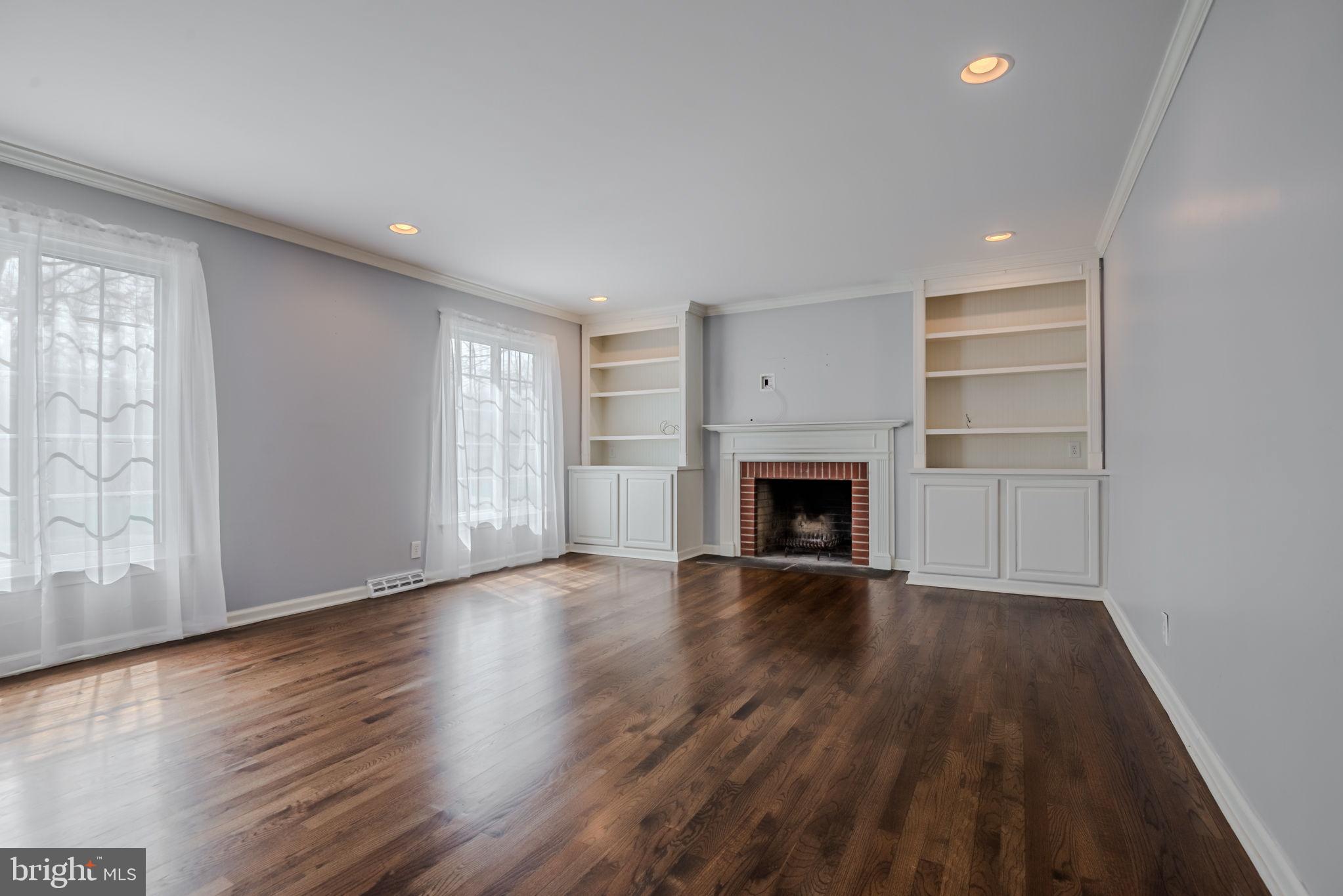 211 Hitching Post Drive Wilmington, DE 19803 - Photo 7 of 67 Living Room w/Wood Burning Fireplace
