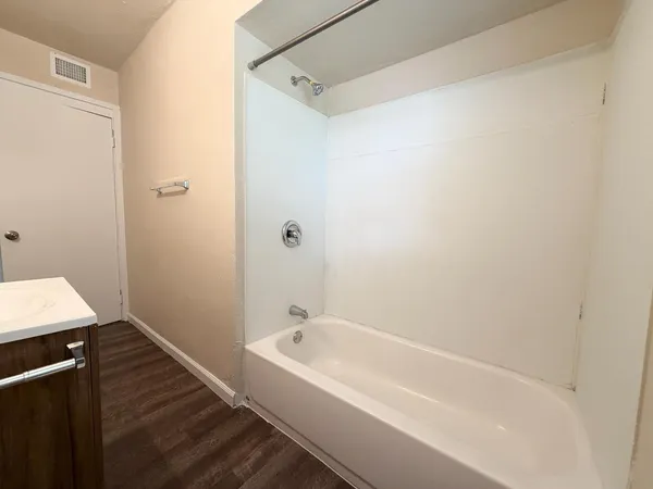 $275,000 | 622 North Palm Avenue, Fresno, CA 93728