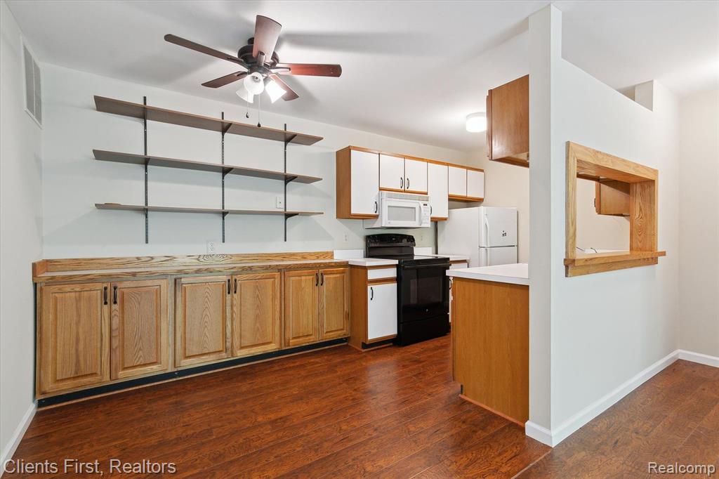 24050 Middlebelt Road, Unit 3 Farmington Hills, MI 48336 - Photo 8 of 28