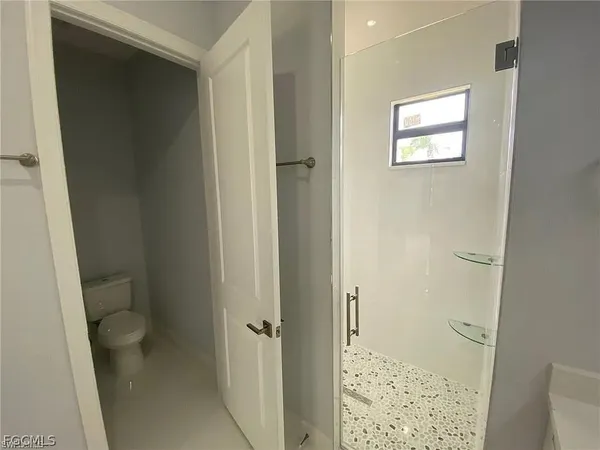 $2,500 | 3738 Southeast Santa Barbara Place, Cape Coral, FL 33904