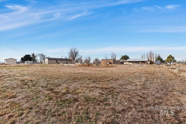 $350,000 | 14064 Southwest Parker Dr Mountain, Mountain Home, ID 83647