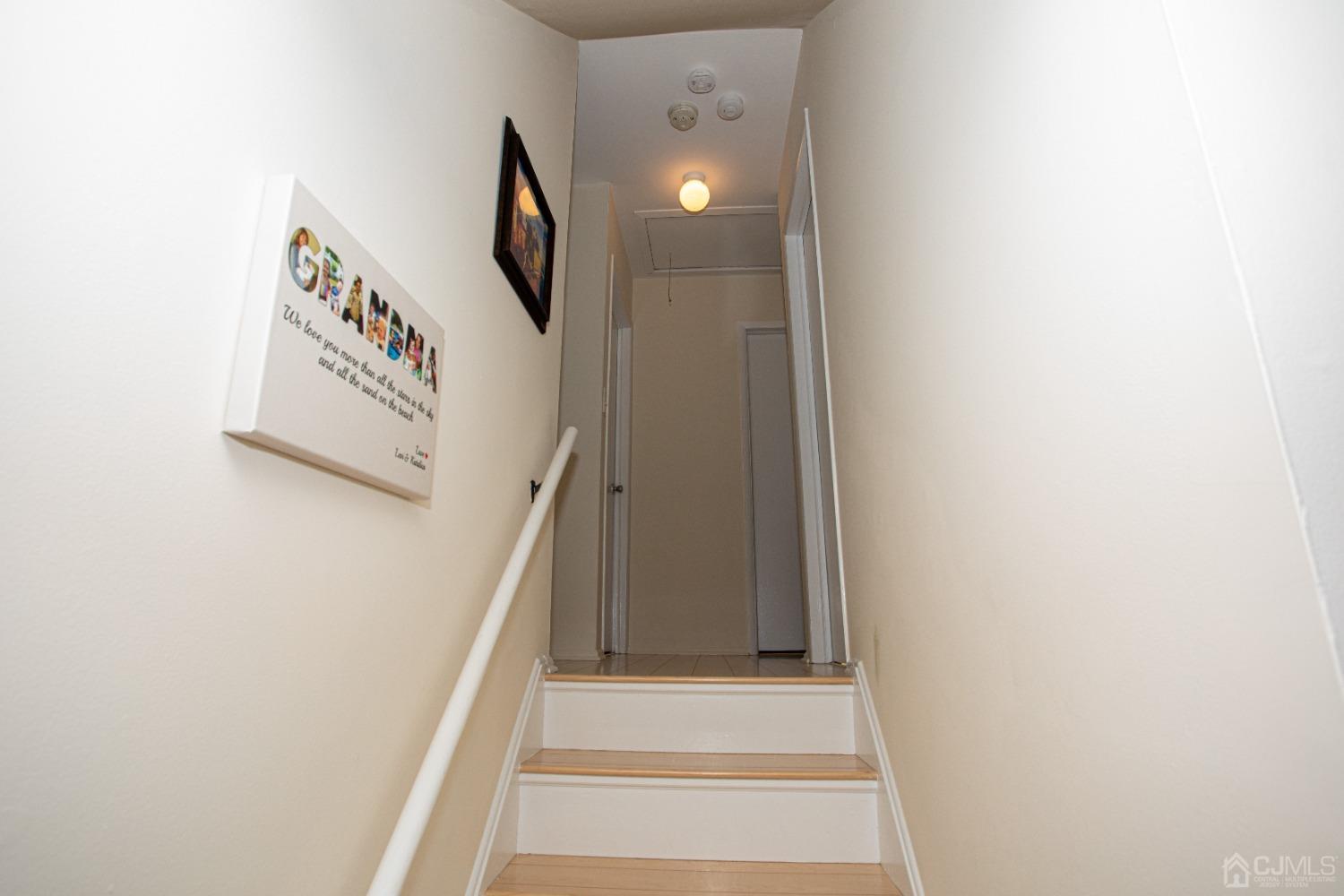 25 Finley Road Edison, NJ 08817 - Photo 25 of 51 a view of entryway