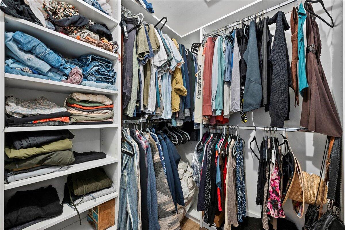 1605 Us-1, Unit 1F Jupiter, FL 33477 - Photo 17 of 34 Closet