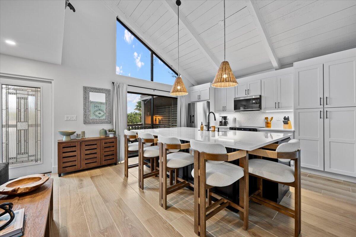 1605 Us-1, Unit 1F Jupiter, FL 33477 - Photo 2 of 34 Kitchen