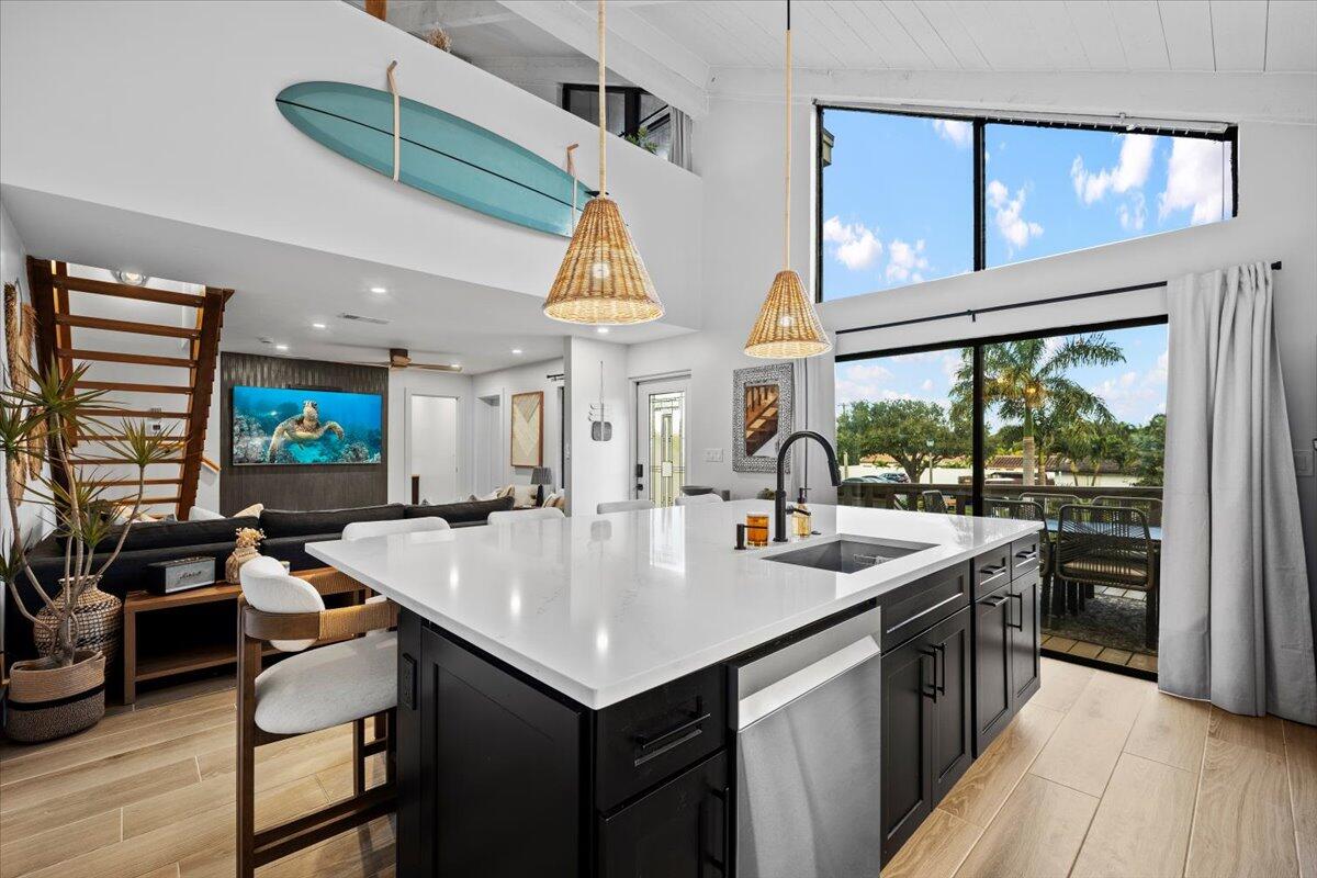 1605 Us-1, Unit 1F Jupiter, FL 33477 - Photo 3 of 34 Kitchen/Dining