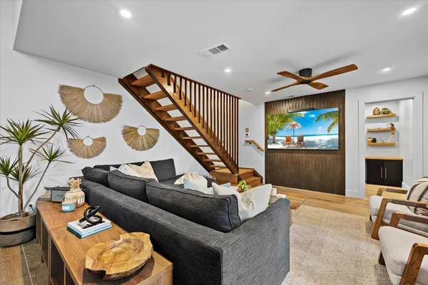 $3,000 | 1605 Us-1, Unit 1F, Jupiter, FL 33477