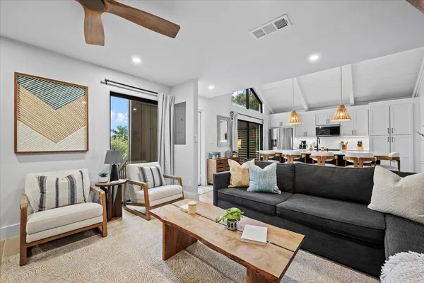 $3,000 | 1605 Us-1, Unit 1F, Jupiter, FL 33477