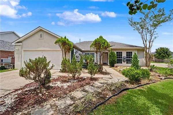 $325,000 | 1402 Belair Boulevard, Slidell, LA 70460