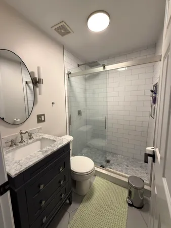 $3,200 | 526 West Cornelia Avenue, Unit 1, Chicago, IL 60657