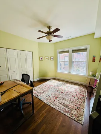 $3,200 | 526 West Cornelia Avenue, Unit 1, Chicago, IL 60657
