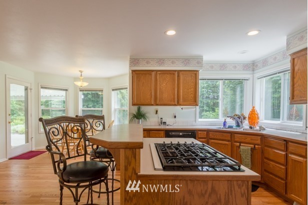 15021 Stevens Road Southeast Olalla, WA 98359 - Photo 7 of 25 Gallery Image 7
