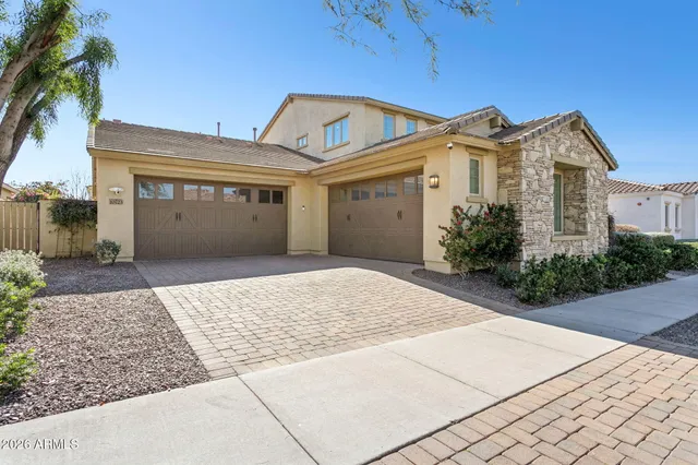 $985,000 | 10723 East Deawalter Avenue, Mesa, AZ 85212