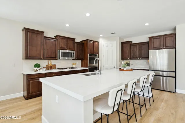 $985,000 | 10723 East Deawalter Avenue, Mesa, AZ 85212