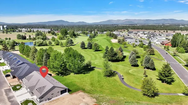 $565,850 | 15 North Country Club Drive, Unit 15, Deer Park, WA 99006