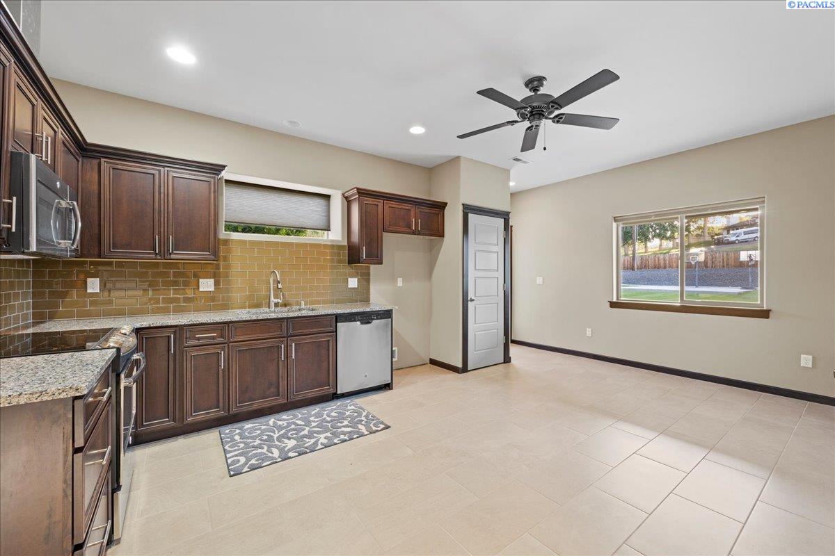 305 Rachel Road Kennewick, WA 99338 - Photo 42 of 50 Gallery Image 42