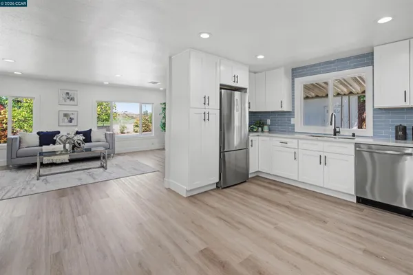 $298,888 | 301 Avenida Flores, Pacheco, CA 94553