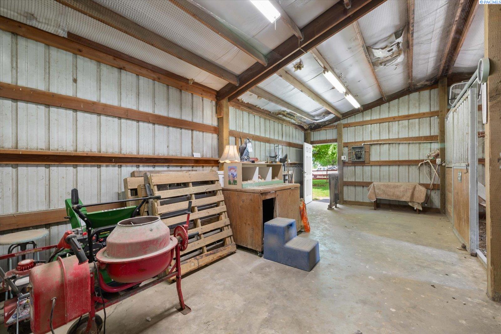 213505 East Cochran Road Kennewick, WA 99337 - Photo 16 of 50 Gallery Image 16
