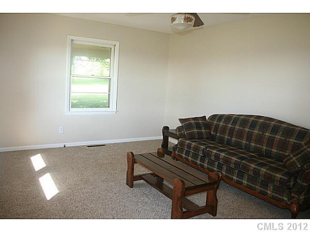 1054 Shiloh Road Catawba, NC 28609 - Photo 2 of 12 Gallery Image 2
