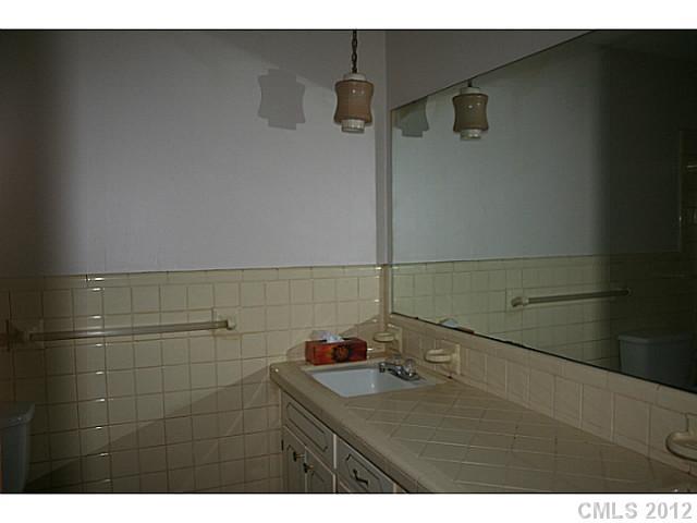 1054 Shiloh Road Catawba, NC 28609 - Photo 6 of 12 Gallery Image 6