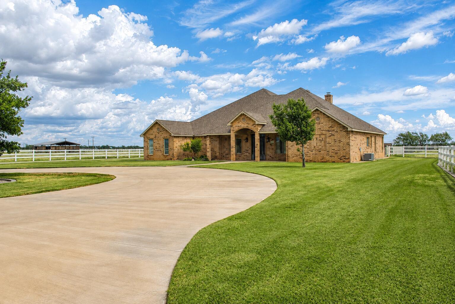 3309 Southwest 8th Plainview, TX 79072 - Photo 1 of 1 20260925222832167260000000-o