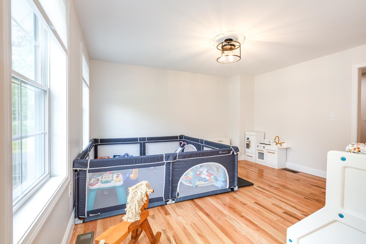 467 Poverty Plains Road Warner, NH 03278 - Photo 8 of 39