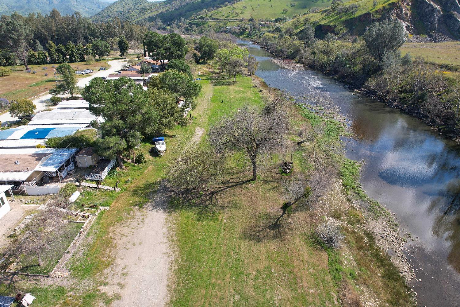 25433 East Trimmer Springs Road, Unit 4 Sanger, CA 93657 - Photo 22 of 33