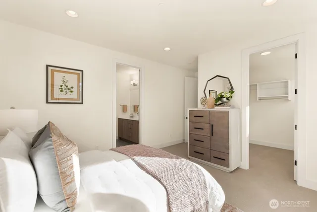 $2,995,000 | 1004 166th Place Northeast, Bellevue, WA 98008