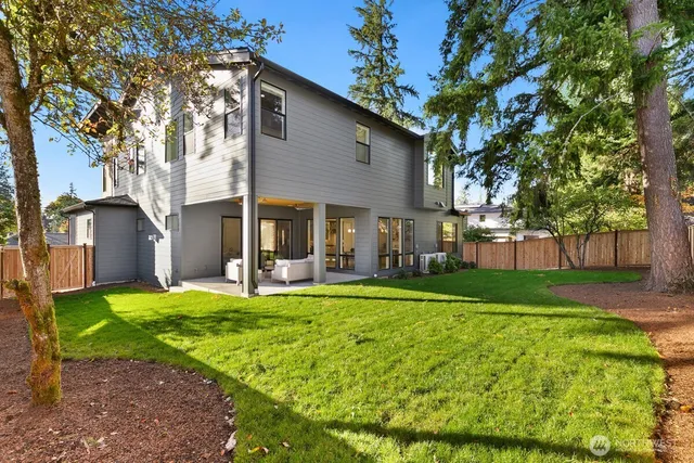 $2,995,000 | 1004 166th Place Northeast, Bellevue, WA 98008