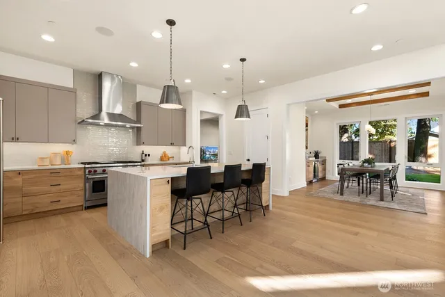 $2,995,000 | 1004 166th Place Northeast, Bellevue, WA 98008