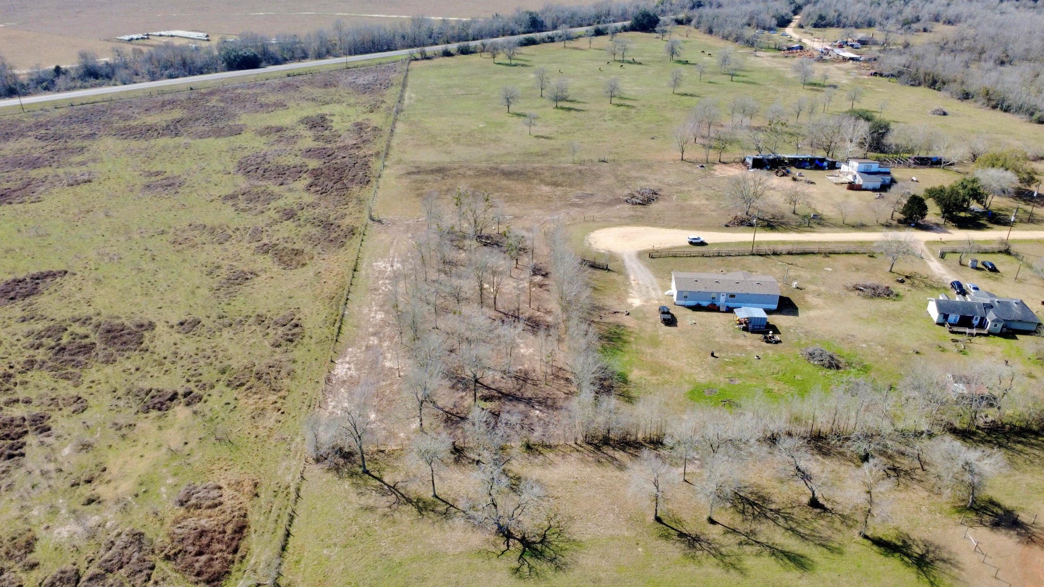 Lot 13 Mesquite Road Wallis, TX 77485 - Photo 4 of 16 a bathroom with a bathtub